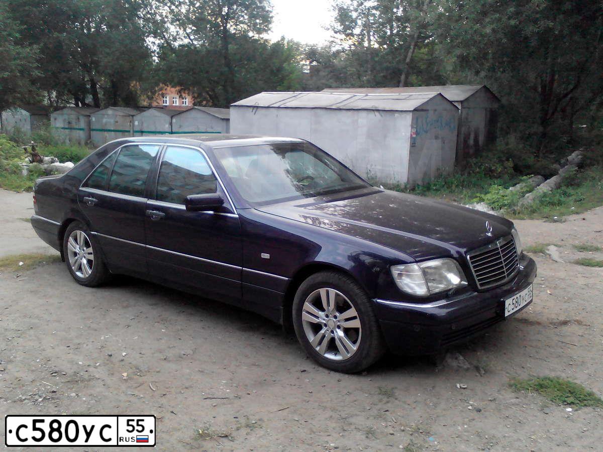 Фото автомобиля MERCEDES S-KLASSE, 1998 — госномер С580УС55. Цвет: ФИОЛЕТОВЫЙ