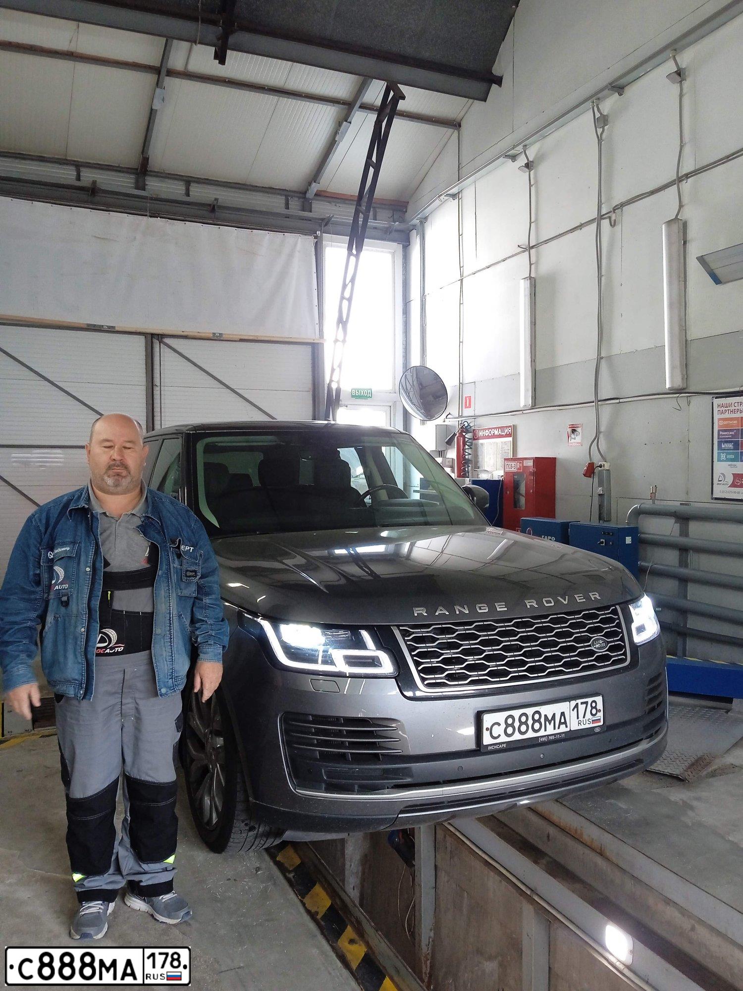 Фото автомобиля LANDROVER RANGE ROVER, 2018 — госномер К540ОВ147. Цвет: СЕРЫЙ