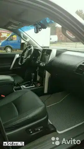 Фото автомобиля TOYOTA LANDCRUISER, 2012 — госномер К548ХЕ70. Цвет: ТЕМНО-СЕРЫЙ