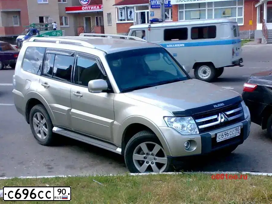 Фото автомобиля GAZ 24 WOLGA, 1991 — госномер К709ТХ50. Цвет: ЧЕРНЫЙ