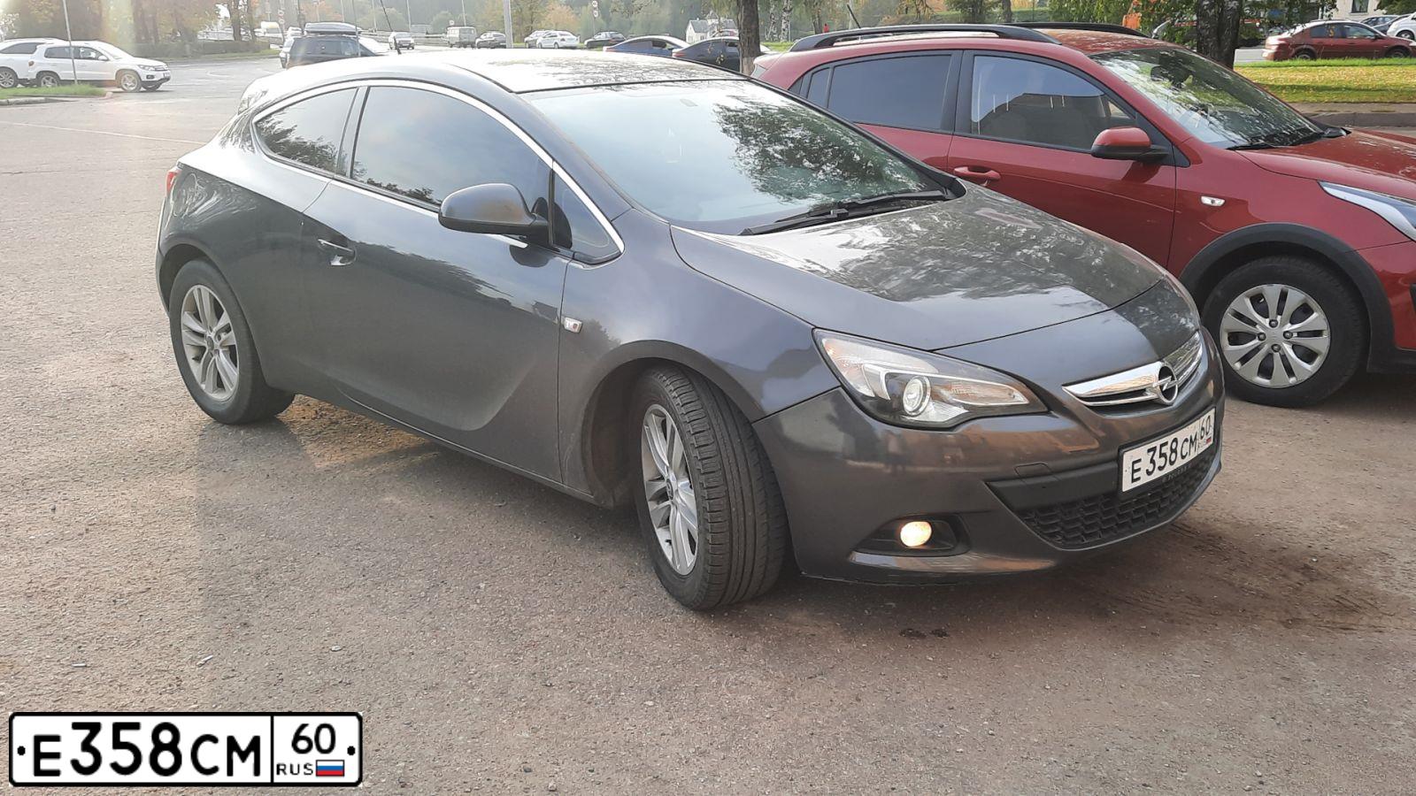 Фото автомобиля OPEL ASTRA, 2012 — госномер У111ОО178. Цвет: ТЕМНО-СЕРЫЙ