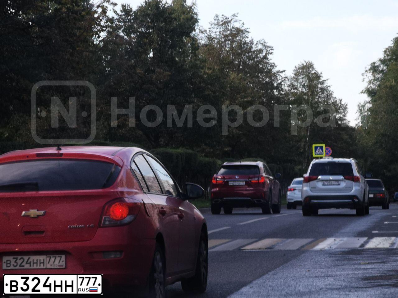 Фото автомобиля CHEVROLET CRUZE, 2012 — госномер О174ТА46. Цвет: КРАСНЫЙ