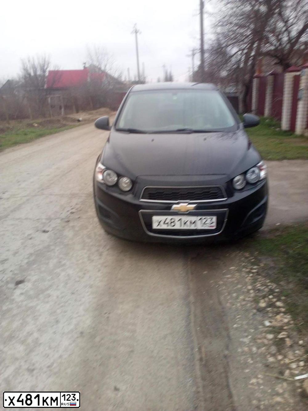 Фото автомобиля CHEVROLET AVEO, 2012 — госномер Х481КМ123. Цвет: ЧЕРНЫЙ