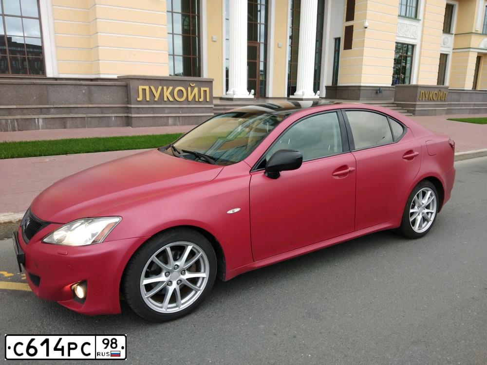 Фото автомобиля LEXUS IS, 2007 — госномер О350ЕЕ198. Цвет: Красный