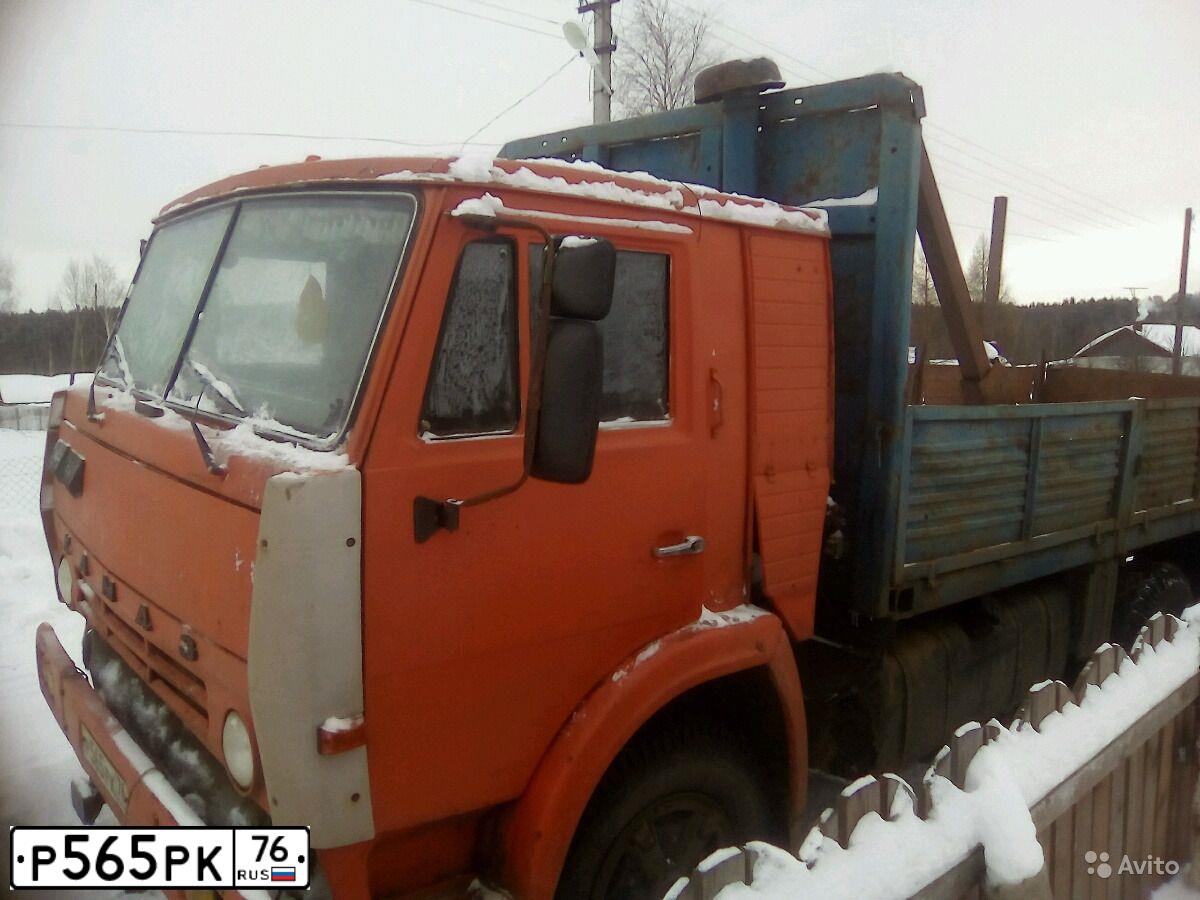 Фото автомобиля KAMAZ 53213 /6X4/, 1991 — госномер Р565РК76. Цвет: ВИШНЕВЫЙ