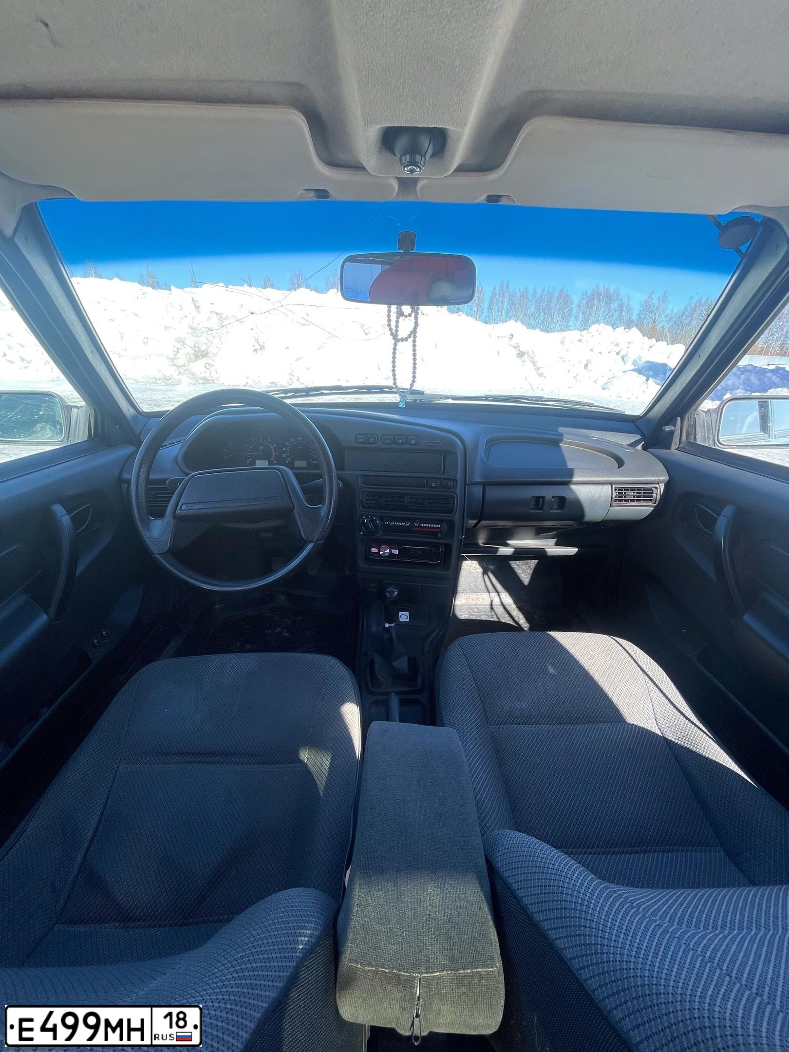 Фото автомобиля LADA 2114 SAMARA, 2008 — госномер Е499МН18. Цвет: СЕРО-СИНЕ-ЗЕЛЕНЫЙ