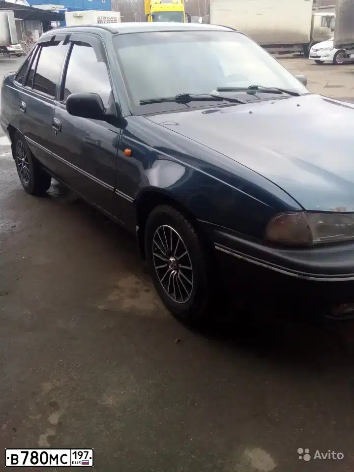 Фото автомобиля LADA 2109 SAMARA, 2000 — госномер О883ЕО190. Цвет: ЗЕЛЕНЫЙ