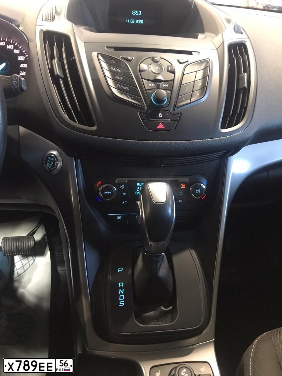 Фото автомобиля FORD KUGA, 2016 — госномер Х789ЕЕ56. Цвет: ЧЕРНЫЙ