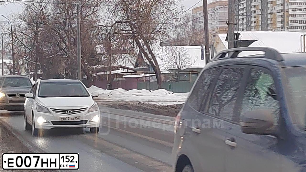 Фото автомобиля BMW SERIE 3, 2007 — госномер С517АХ76. Цвет: СЕРЫЙ