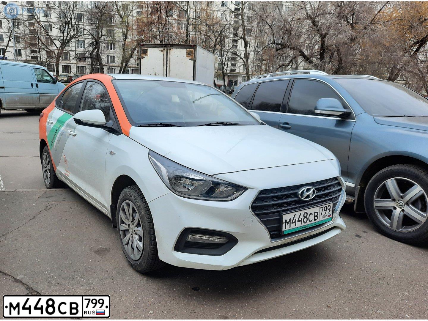 Фото автомобиля HYUNDAI SOLARIS, 2019 — госномер М448СВ799. Цвет: Белый