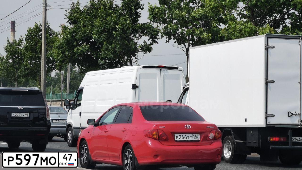 Фото автомобиля SKODA OCTAVIA, 2008 — госномер Р597МО47. Цвет: СЕРЕБРИСТЫЙ