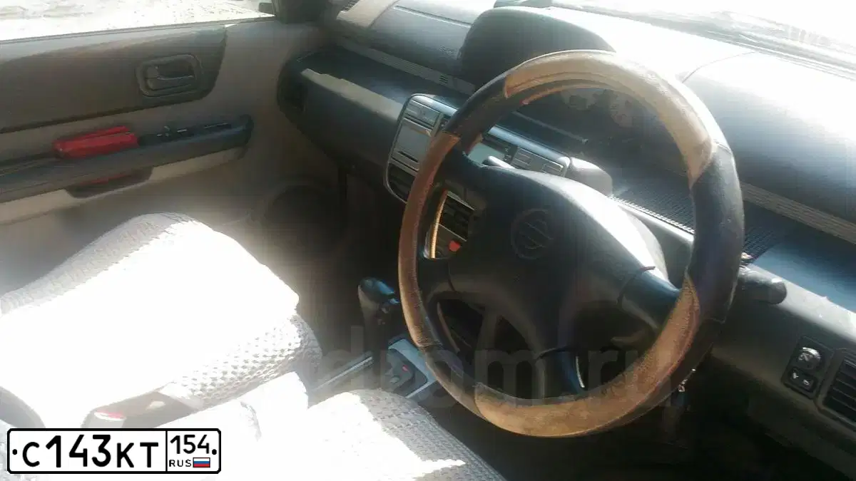 Фото автомобиля NISSAN X-TRAIL, 2000 — госномер Е240КТ142