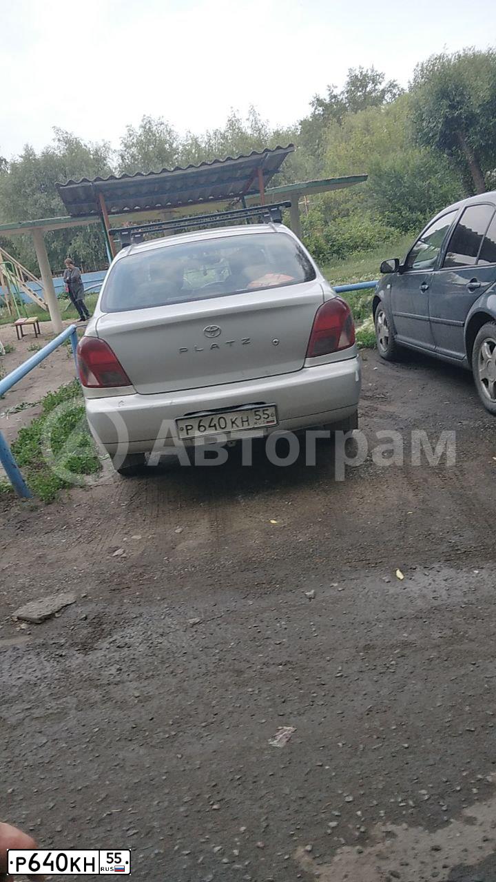 Фото автомобиля MITSUBISHI LANCER, 2003 — госномер Х381СН55. Цвет: Серебристый