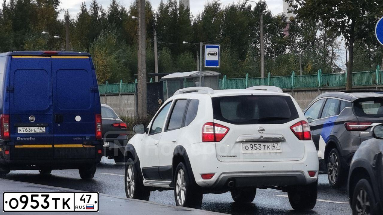Фото автомобиля NISSAN TERRANO, 2017 — госномер О953ТК47. Цвет: Белый