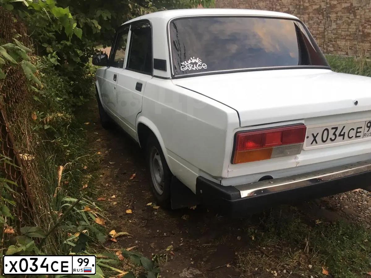 Фото автомобиля SUBARU FORESTER, 2001 — госномер Е950АН197. Цвет: ЧЕРНЫЙ