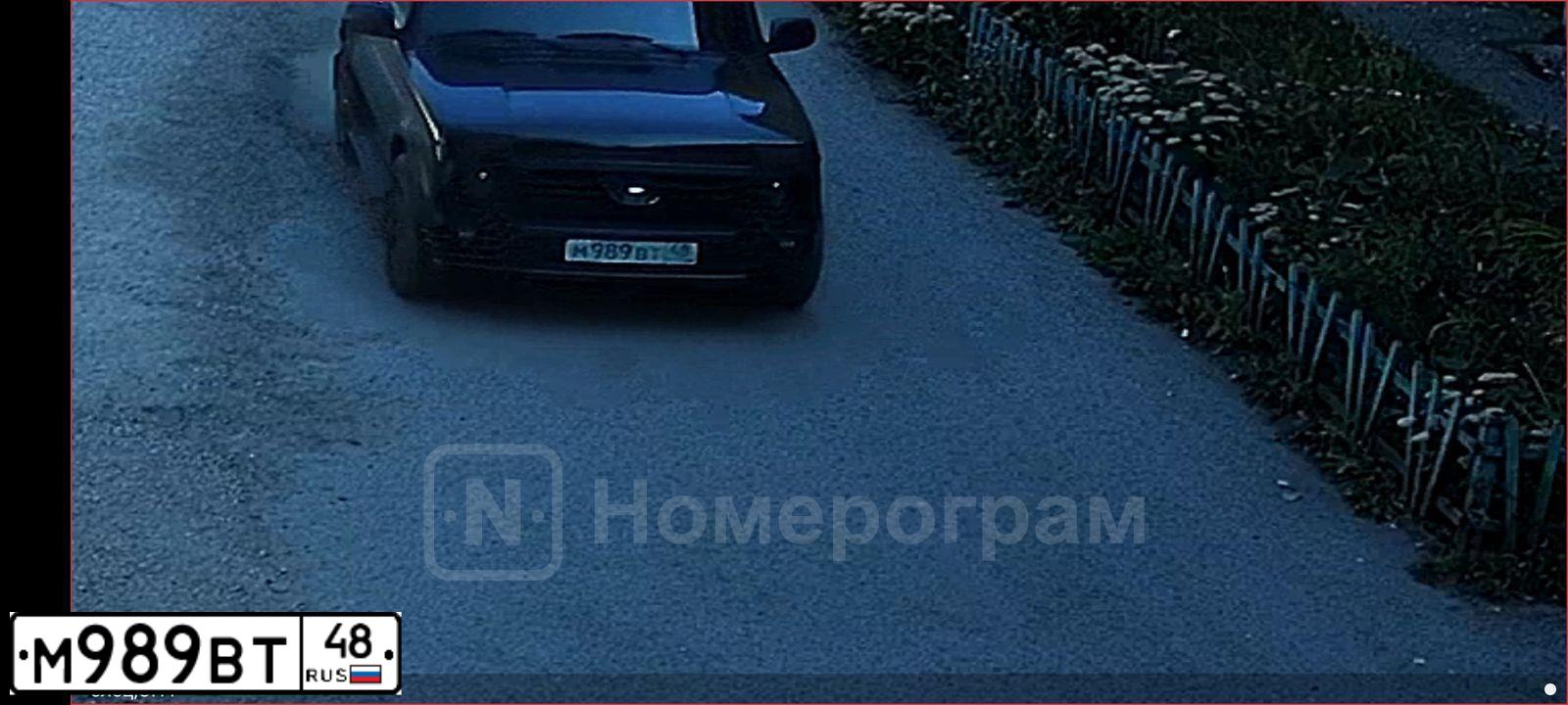 Фото автомобиля LADA VESTA, 2017 — госномер М989ВТ48. Цвет: СЕРЫЙ
