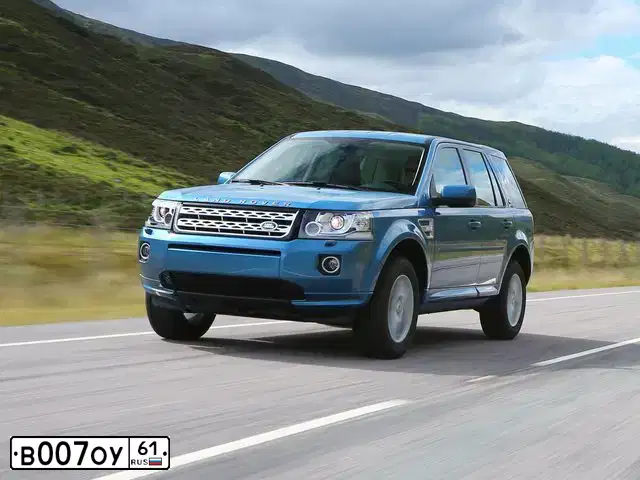 Фото автомобиля LANDROVER FREELANDER, 2012 — госномер В007ОУ61. Цвет: ЯРКО-БЕЛЫЙ