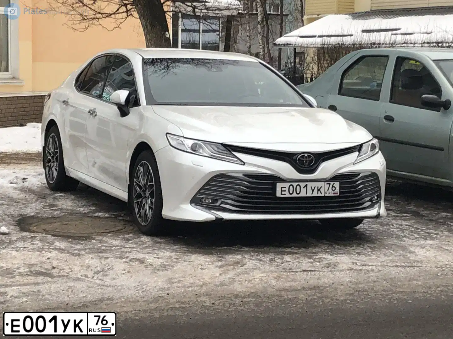 Фото автомобиля SEAZ OKA, 2005 — госномер Е001УК76. Цвет: ЗЕЛЕНЫЙ