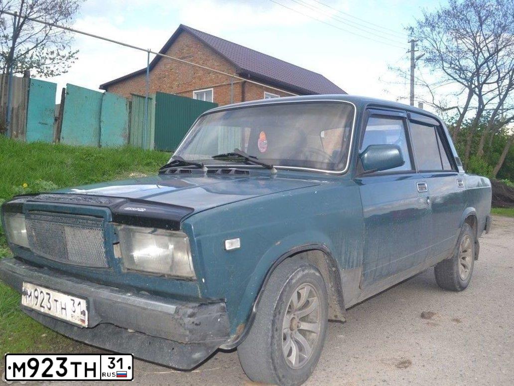 Фото автомобиля LADA 2107, 2001 — госномер М923ТН31. Цвет: сине-зеленый