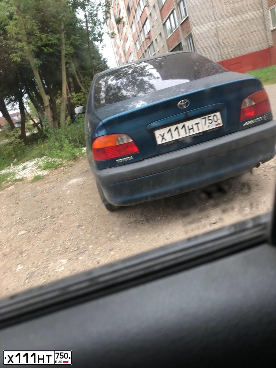Фото автомобиля MITSUBISHI LANCER, 2005 — госномер Х111НТ750. Цвет: СИНИЙ