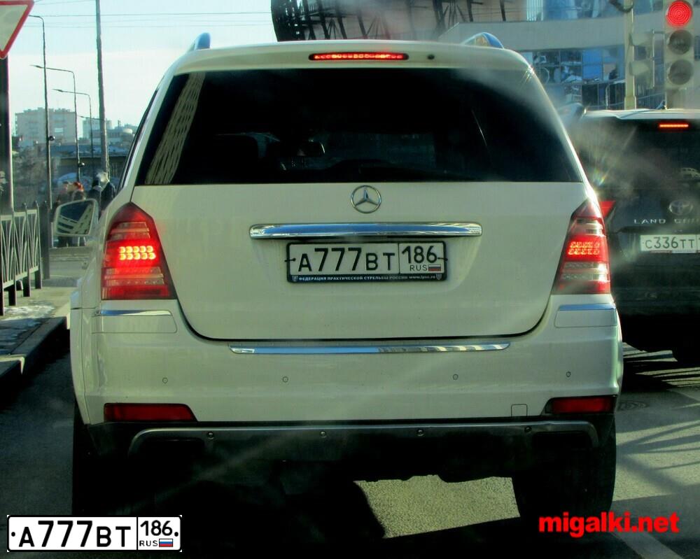 Фото автомобиля MERCEDES GL-KLASSE, 2012 — госномер А777ВТ186. Цвет: Белый