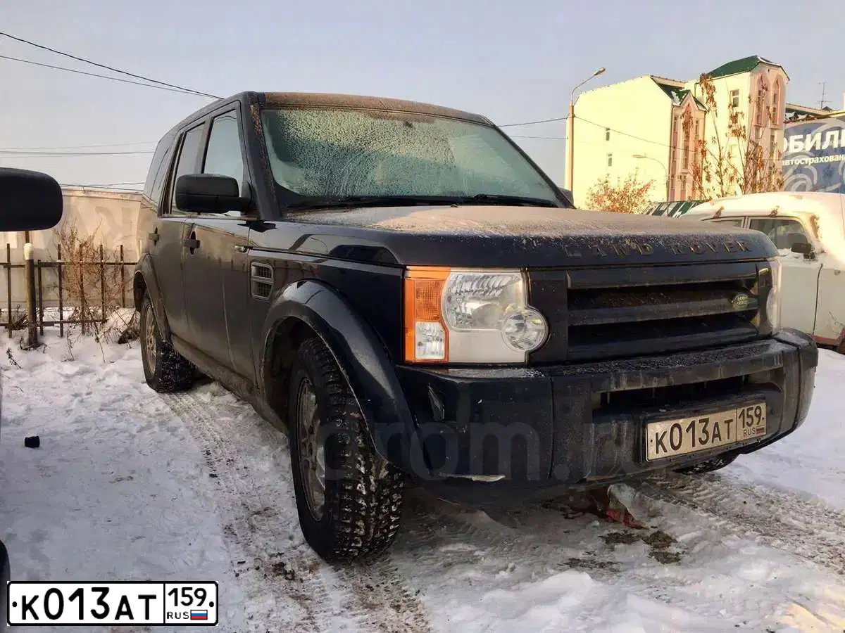 Фото автомобиля LANDROVER DISCOVERY, 2005 — госномер К013АТ159. Цвет: ТЕМНО-СИНИЙ
