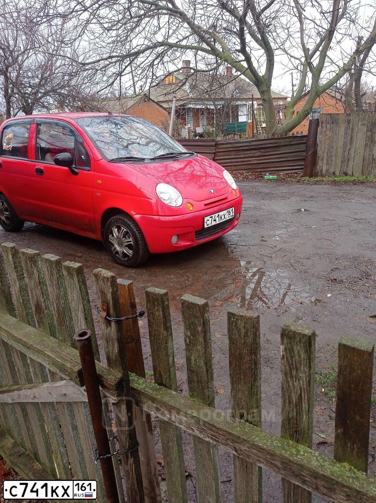 Фото автомобиля DAEWOO MATIZ, 2010 — госномер С741КХ161. Цвет: ЯРКО-КРАСНЫЙ