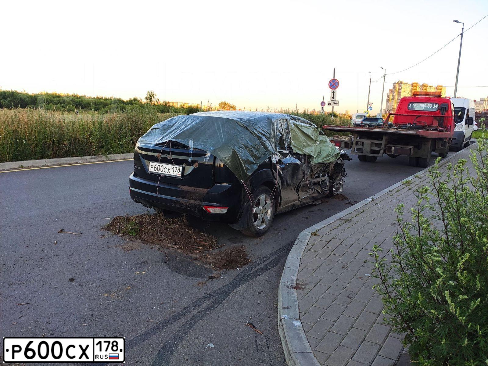Фото автомобиля FORD FOCUS, 2009 — госномер У110ТТ47. Цвет: ЧЕРНЫЙ