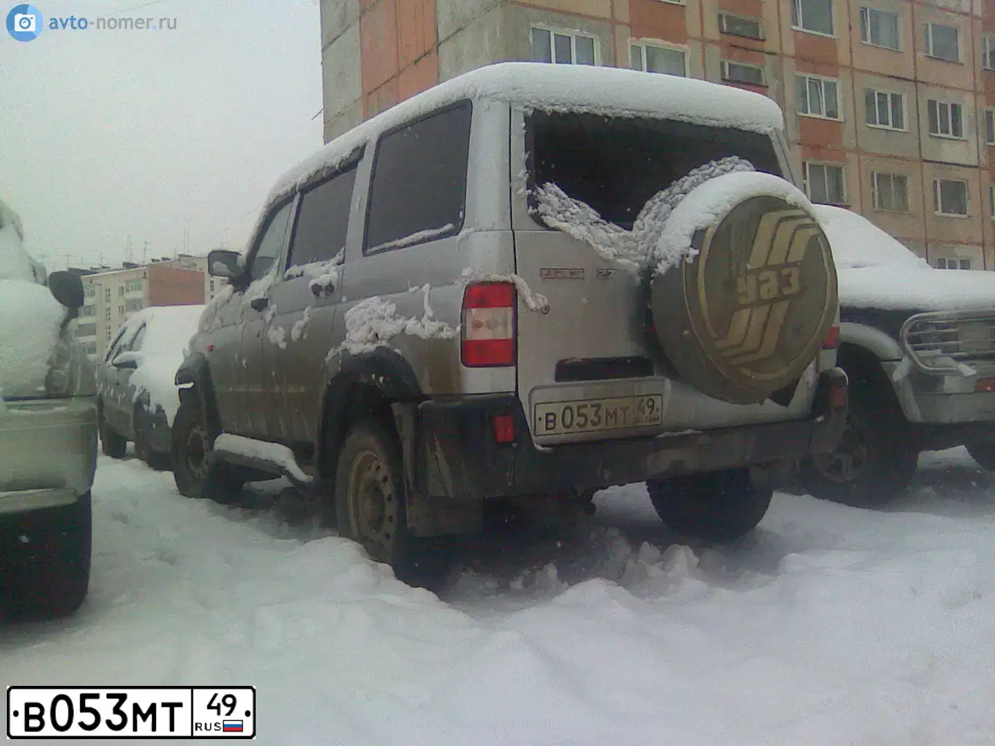 Фото автомобиля UAZ 3162 SIMBIR, 2001 — госномер У607ВС63. Цвет: ЗЕЛЕНЫЙ САД