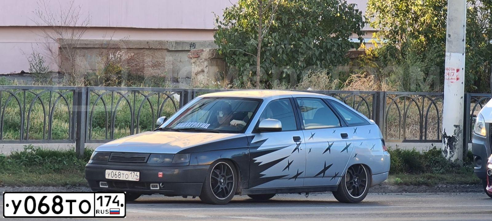 Фото автомобиля TOYOTA CAMRY, 2015 — госномер У088ТО174. Цвет: БЕЛЫЙ