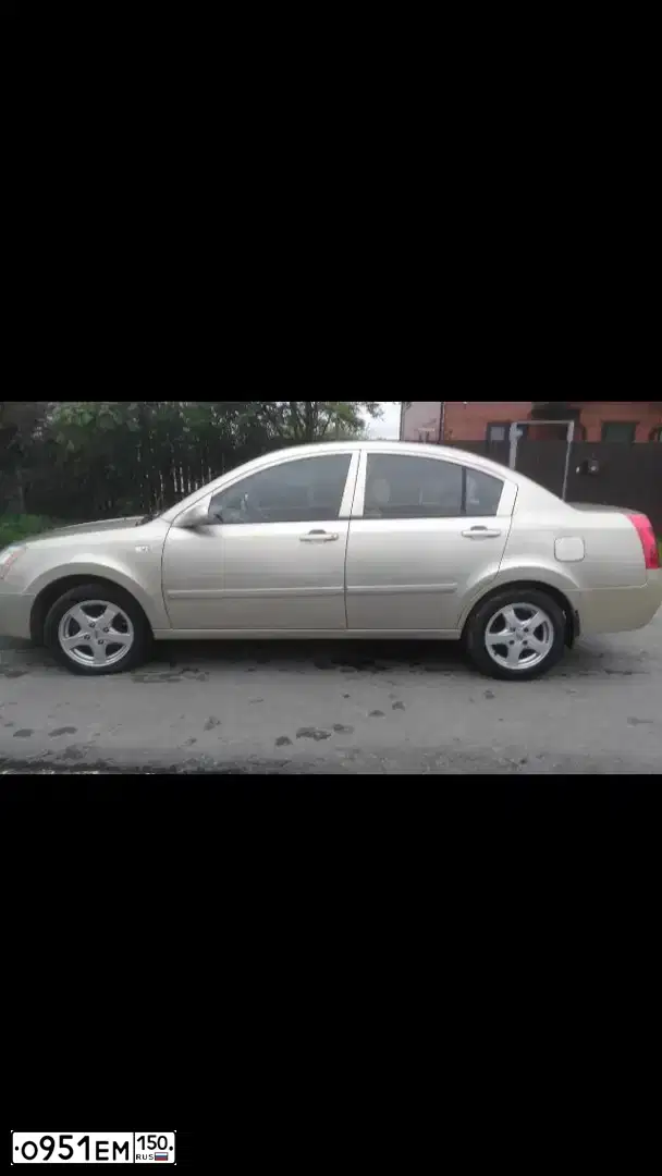Фото автомобиля CHERY FORA /A21/, 2007 — госномер О951ЕМ150. Цвет: ЗОЛОТИСТЫЙ