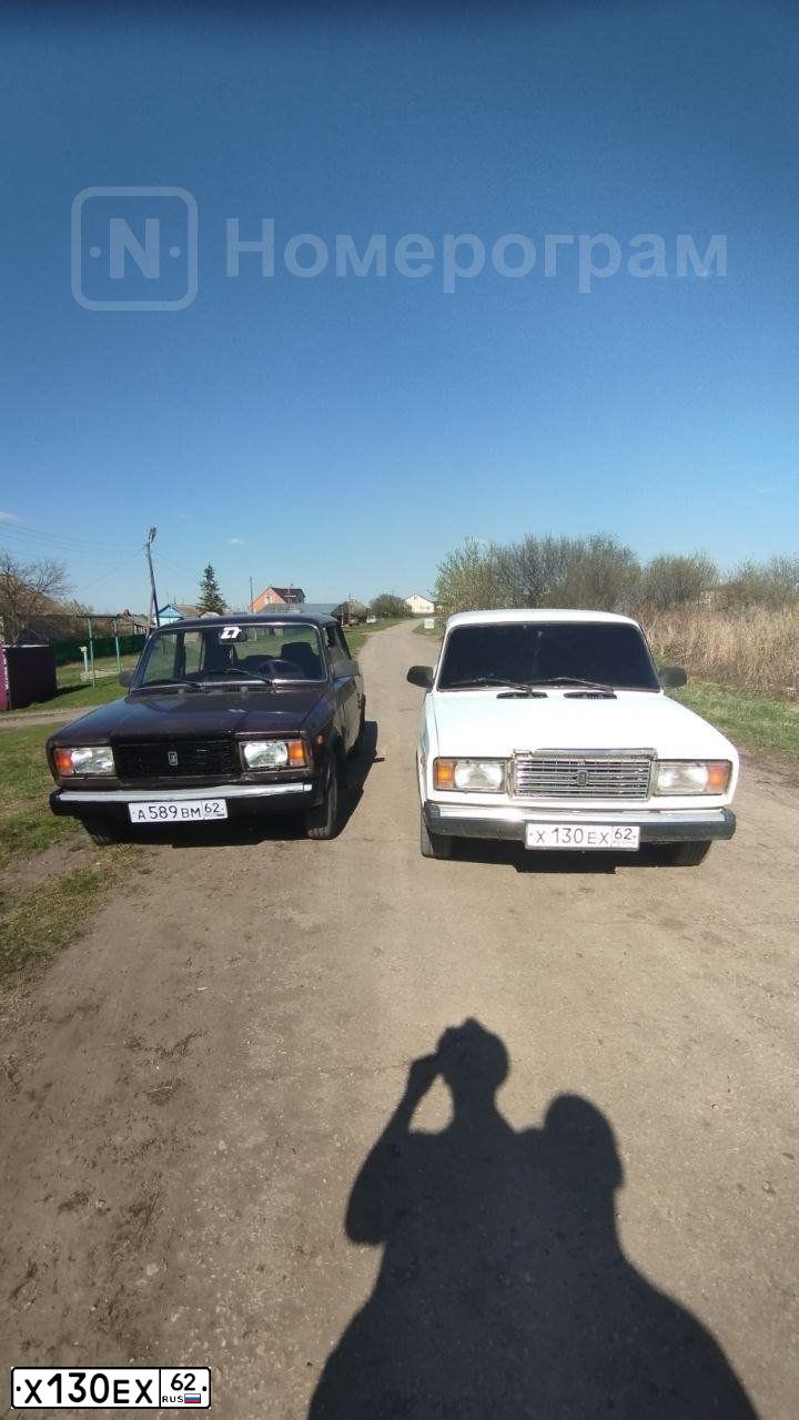 Фото автомобиля LADA 2107, 2005 — госномер Х130ЕХ62. Цвет: ЯРКО-БЕЛЫЙ