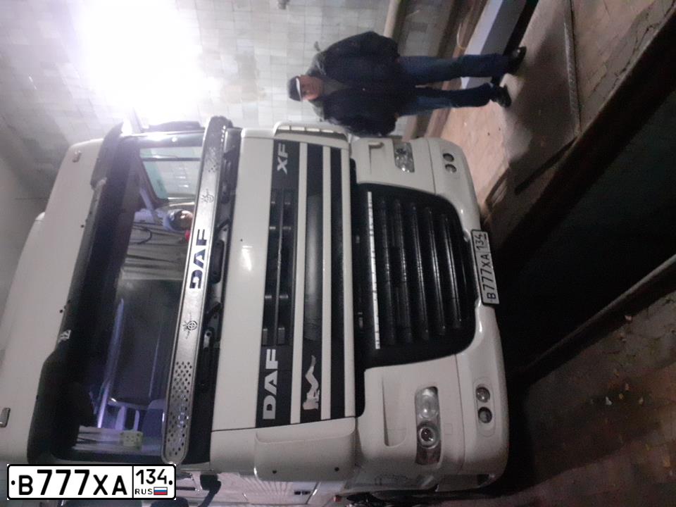 Фото автомобиля DAF XF 105 FT /4X2/, 2017 — госномер В777ХА134. Цвет: БЕЛЫЙ