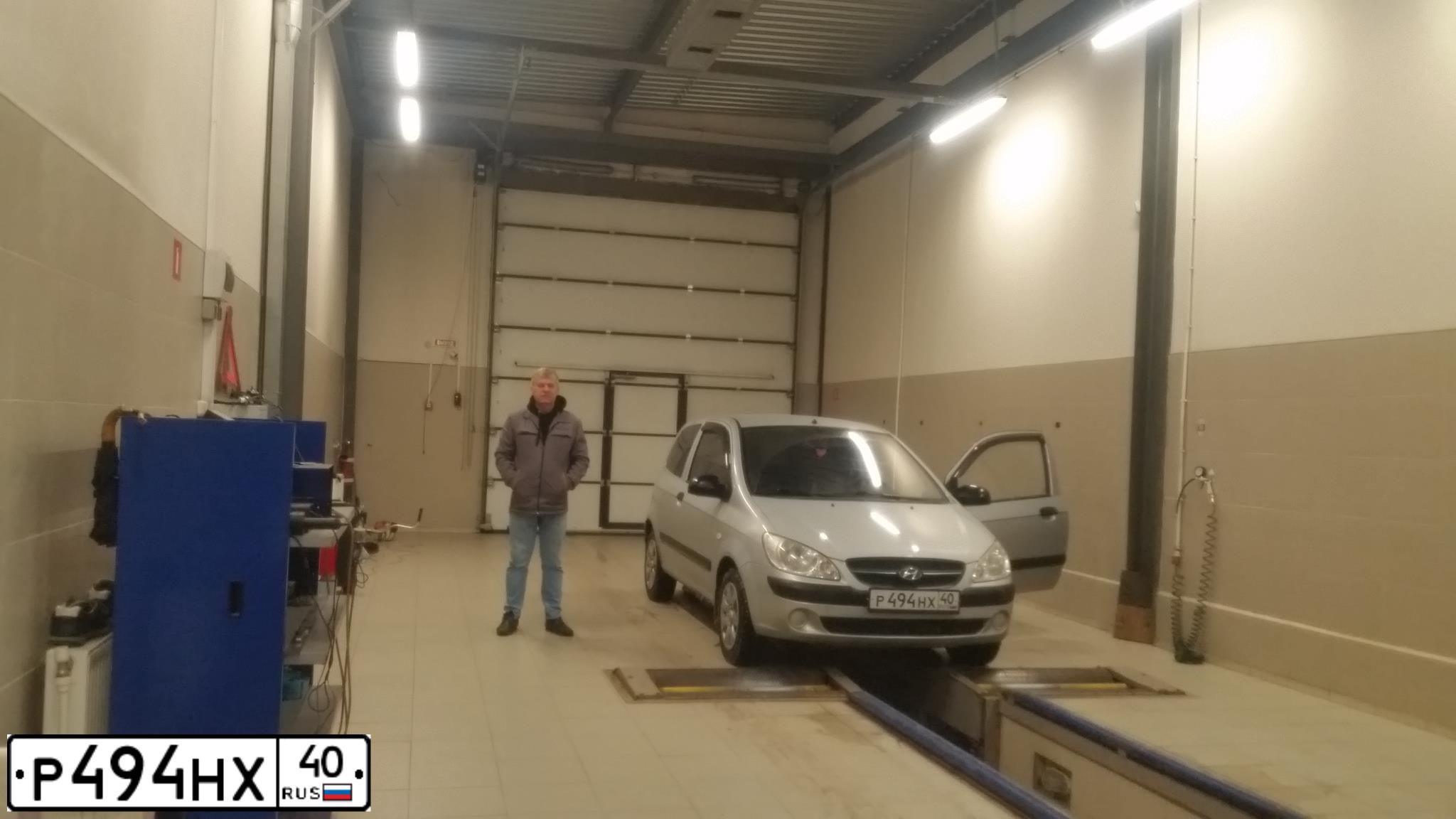 Фото автомобиля HYUNDAI GETZ, 2010 — госномер Р494НХ40. Цвет: СЕРЕБРИСТЫЙ