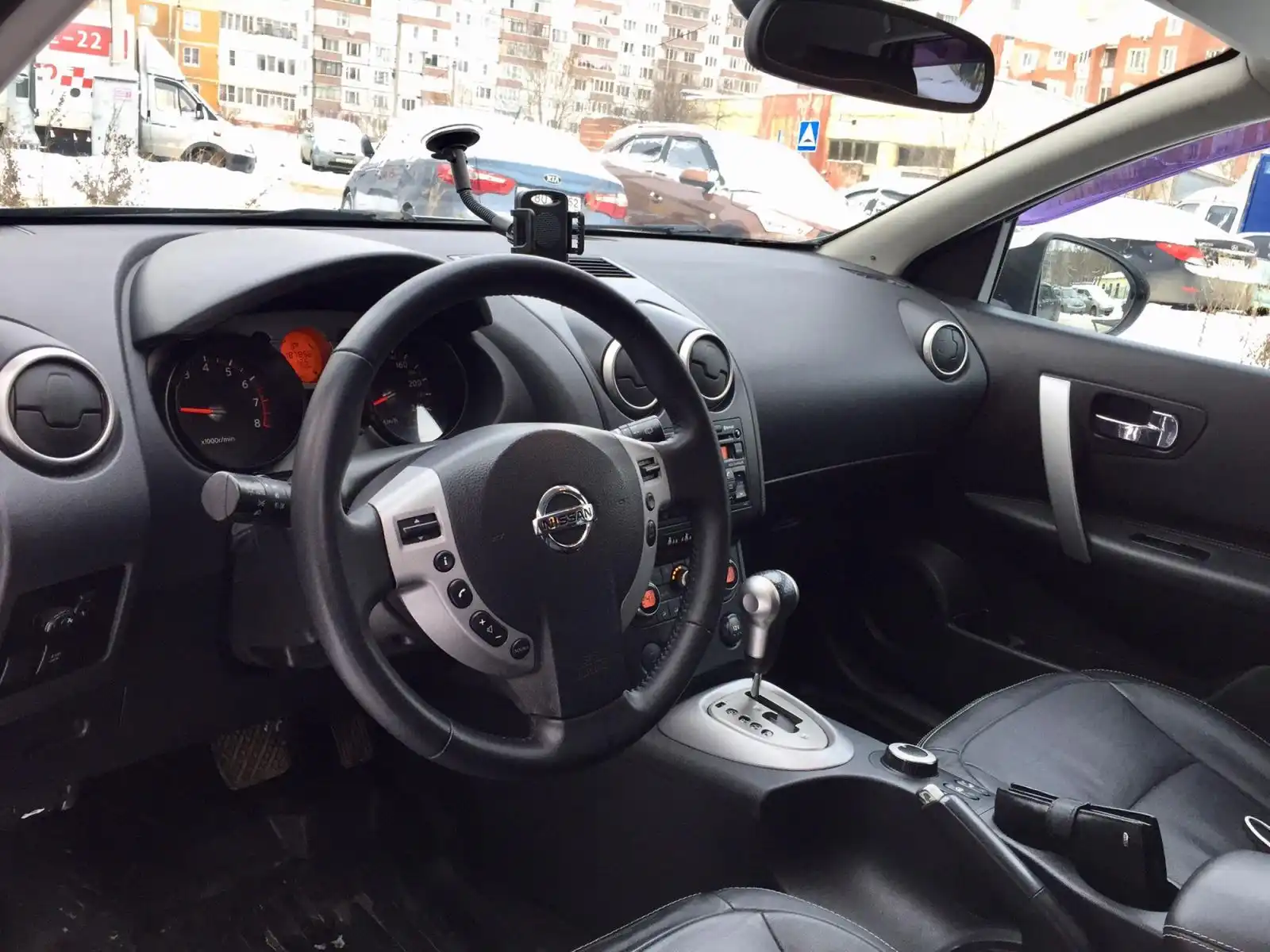 Фото автомобиля RENAULT MEGANE /GRAND/ SCENIC, 2001 — госномер В240МЕ152. Цвет: СИНИЙ
