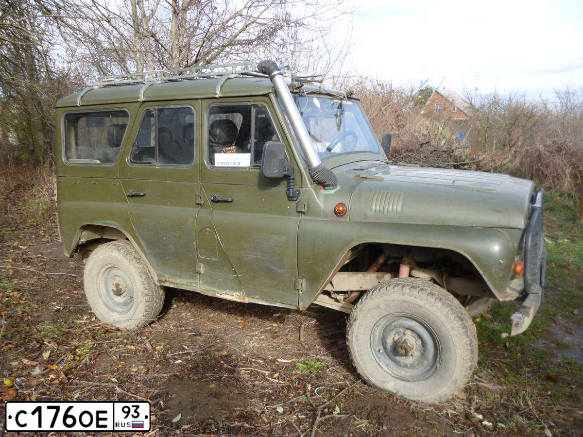 Фото автомобиля UAZ 3151 / HUNTER, 1997 — госномер С176ОЕ93. Цвет: Зеленый