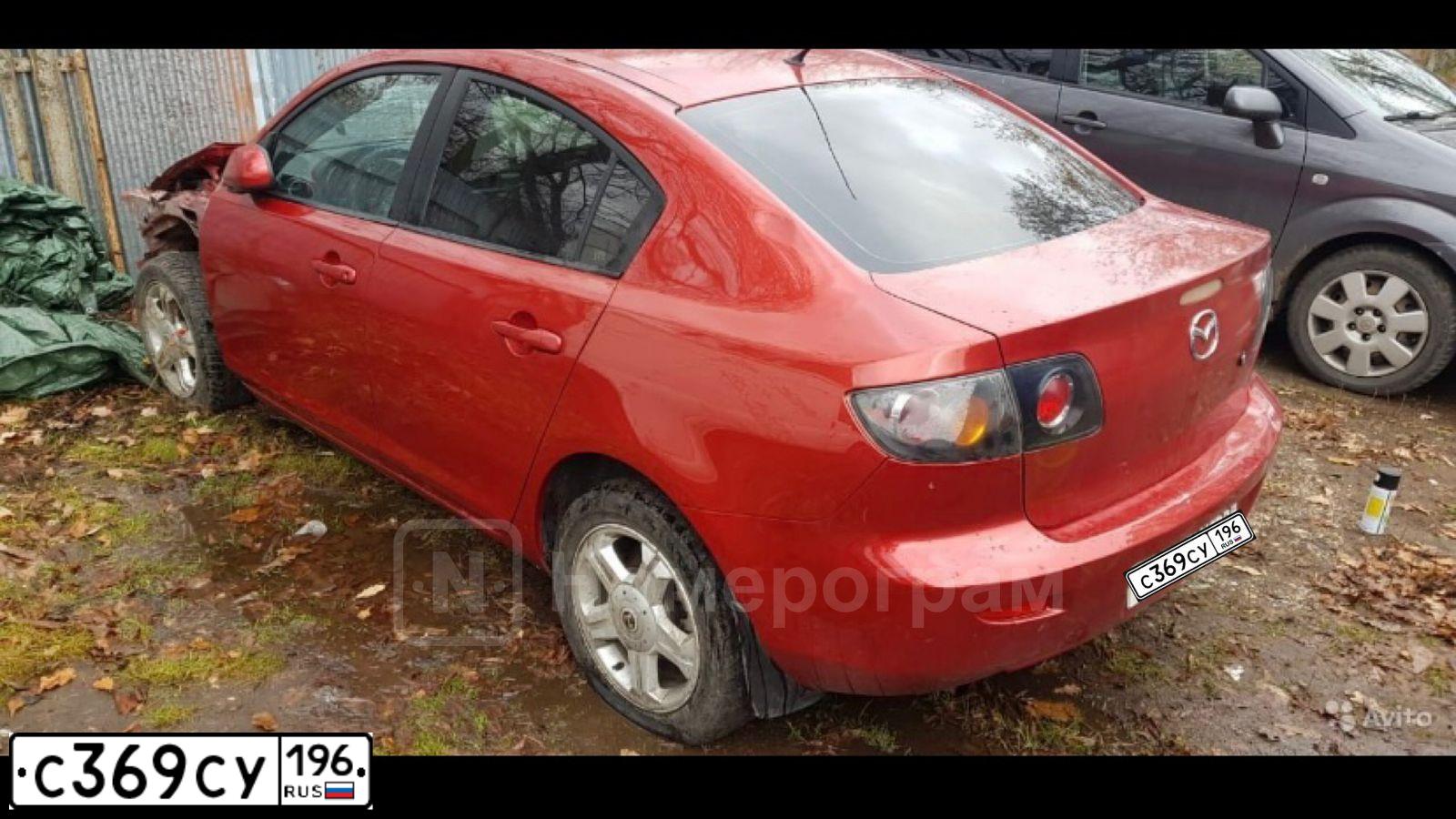 Фото автомобиля MAZDA 3, 2005 — госномер А757ОХ01. Цвет: Красный