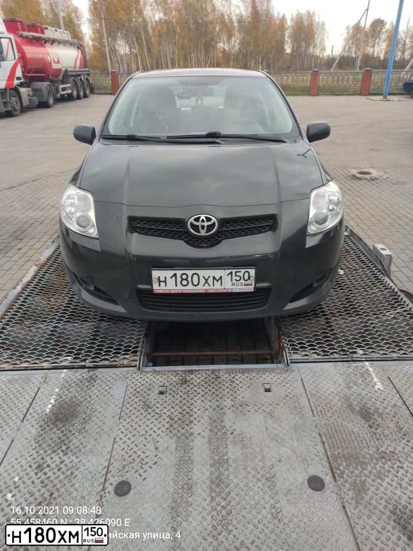 Фото автомобиля TOYOTA AURIS, 2008 — госномер Н180ХМ150. Цвет: ЧЕРНЫЙ