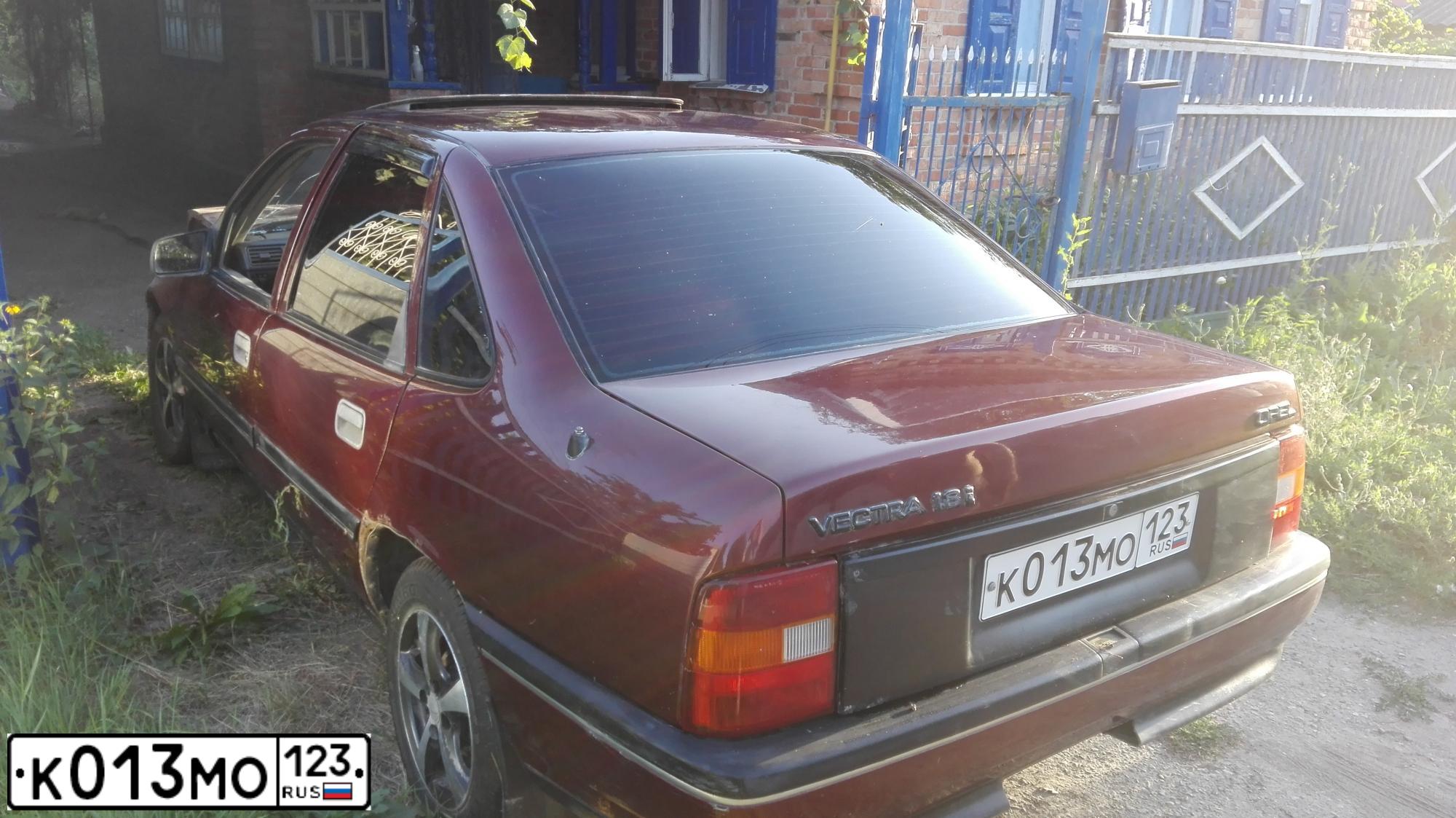 Фото автомобиля OPEL VECTRA, 1991 — госномер Т991УМ61