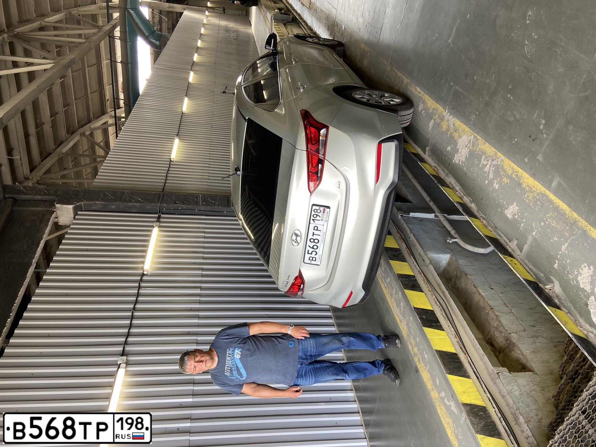 Фото автомобиля HYUNDAI SOLARIS, 2019 — госномер О654КУ75. Цвет: БЕЖЕВЫЙ