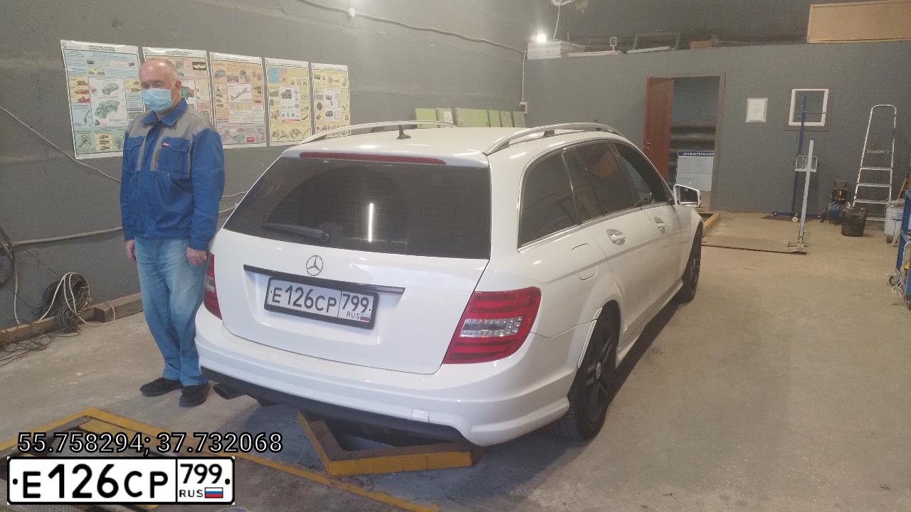 Фото автомобиля MERCEDES C-KLASSE, 2008 — госномер Е126СР799