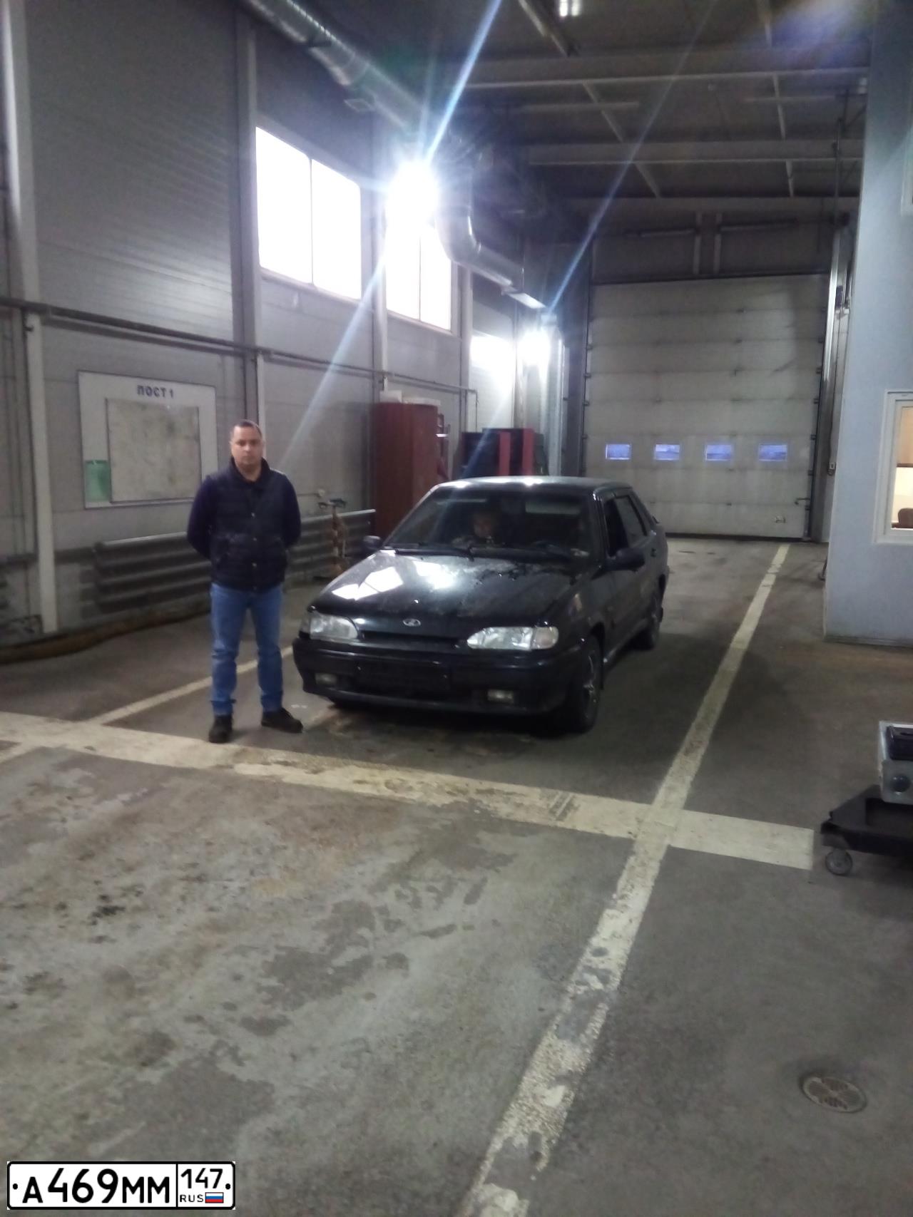 Фото автомобиля LADA 2115 SAMARA, 2010 — госномер А044АТ178. Цвет: Сине-Черный