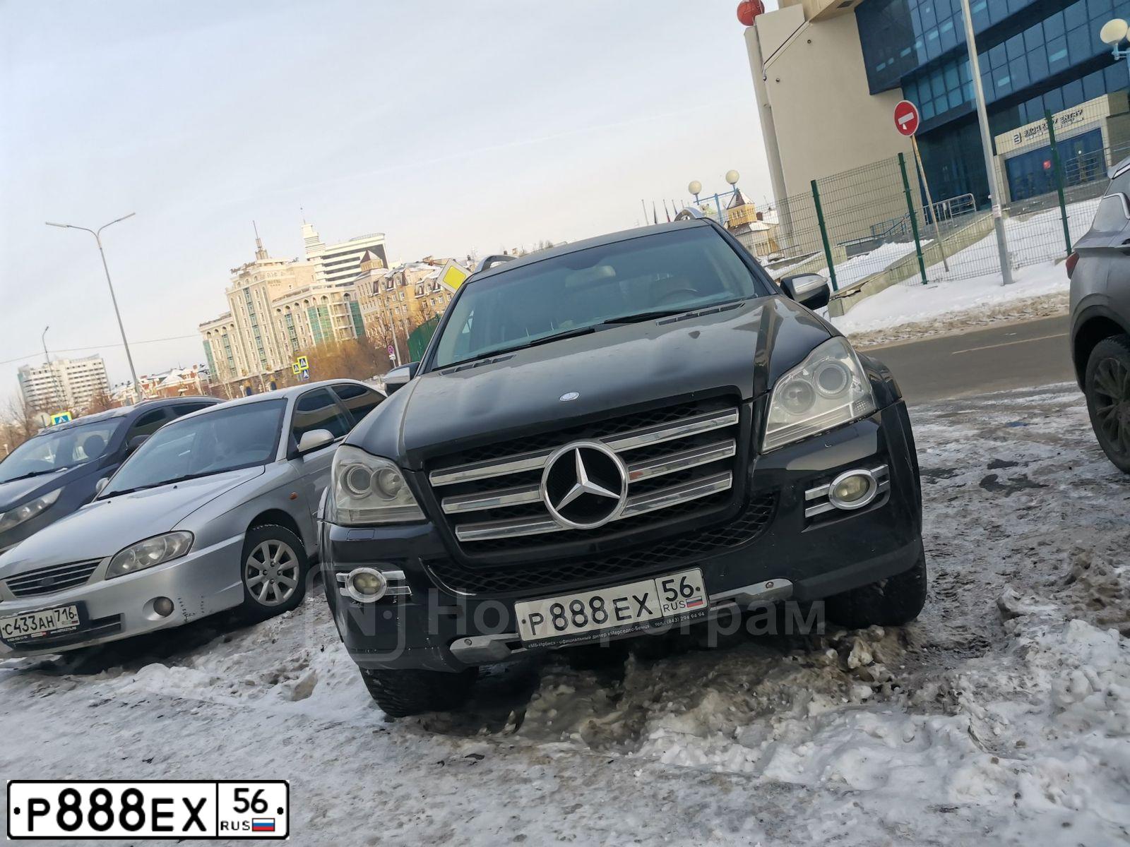 Фото автомобиля TOYOTA LANDCRUISER, 2008 — госномер Т165МК56. Цвет: БЕЖЕВЫЙ