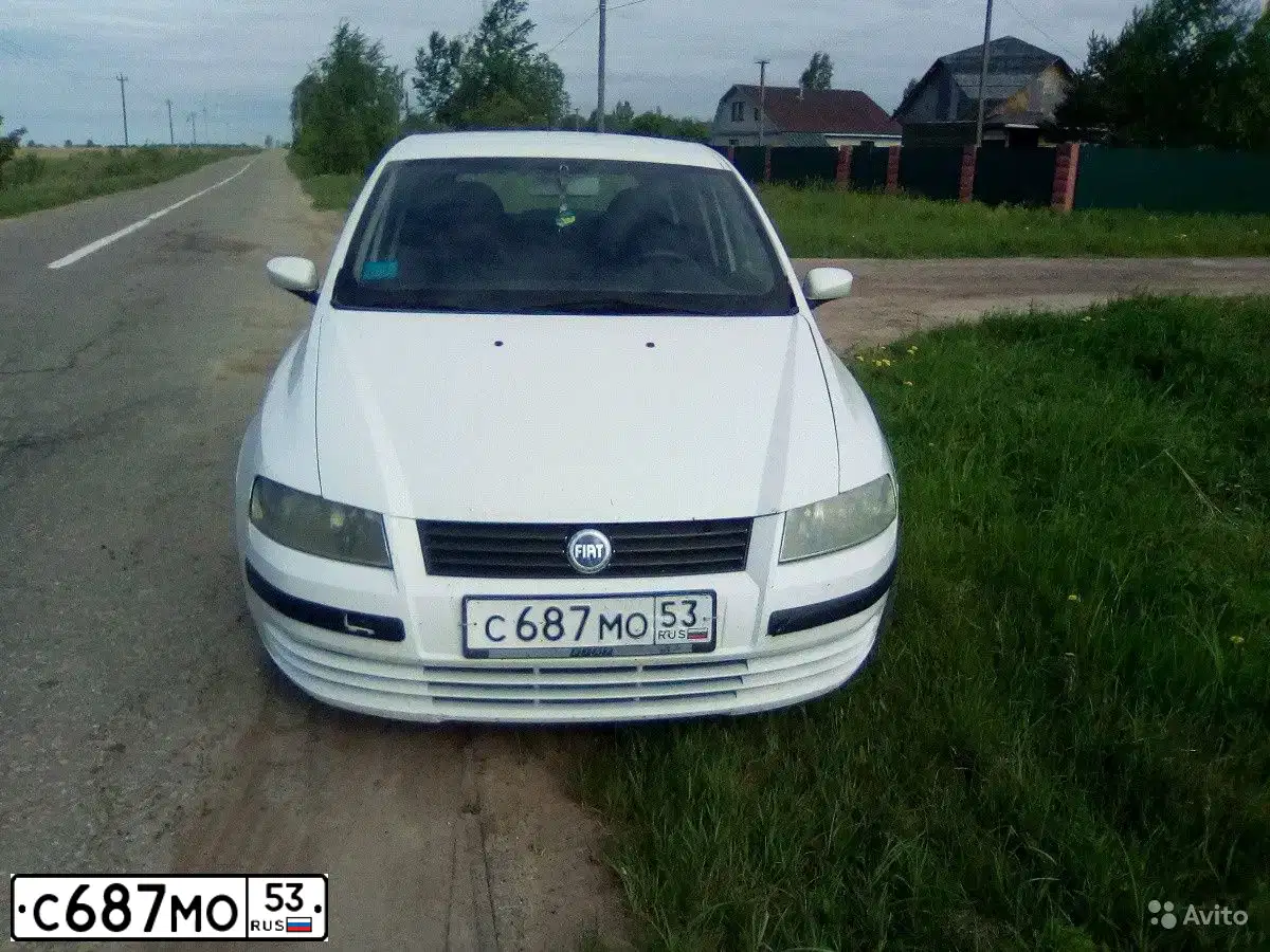 Фото автомобиля FIAT STILO, 2002 — госномер А008ХН198. Цвет: Белый