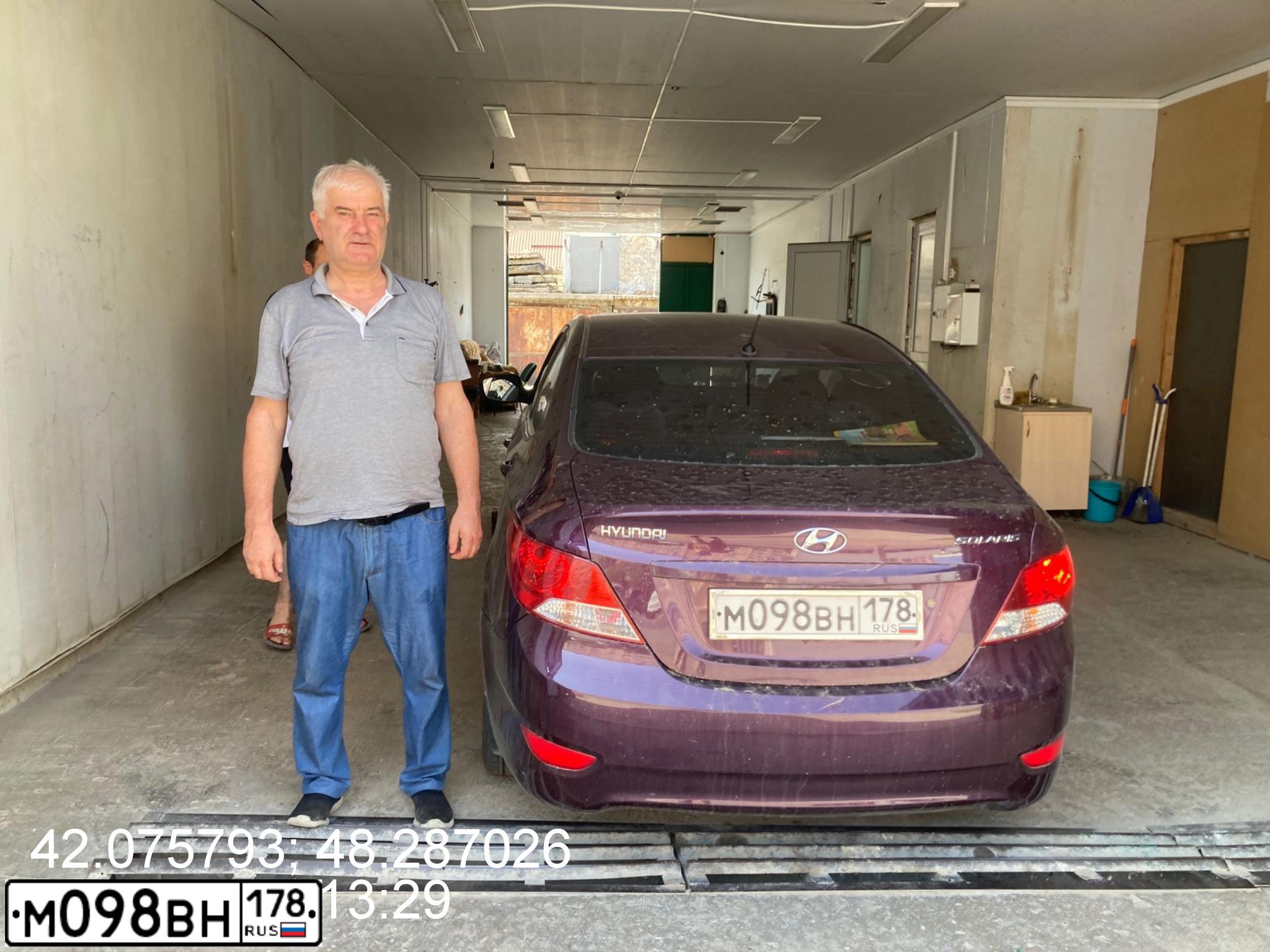 Фото автомобиля KIA SPECTRA, 2006 — госномер А270КТ147. Цвет: КРАСНЫЙ ПЕРЕЦ