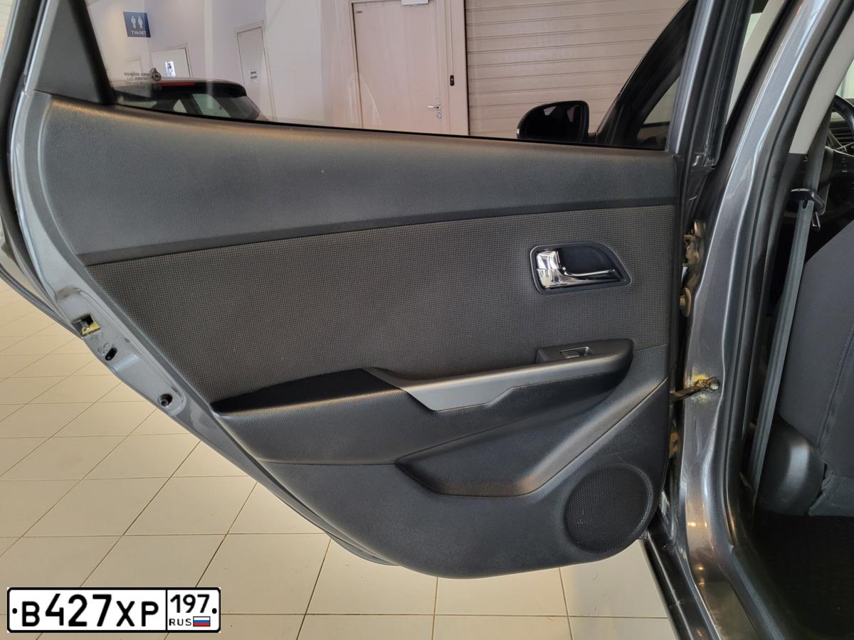 Фото автомобиля KIA RIO, 2012 — госномер У810АР550. Цвет: Серый