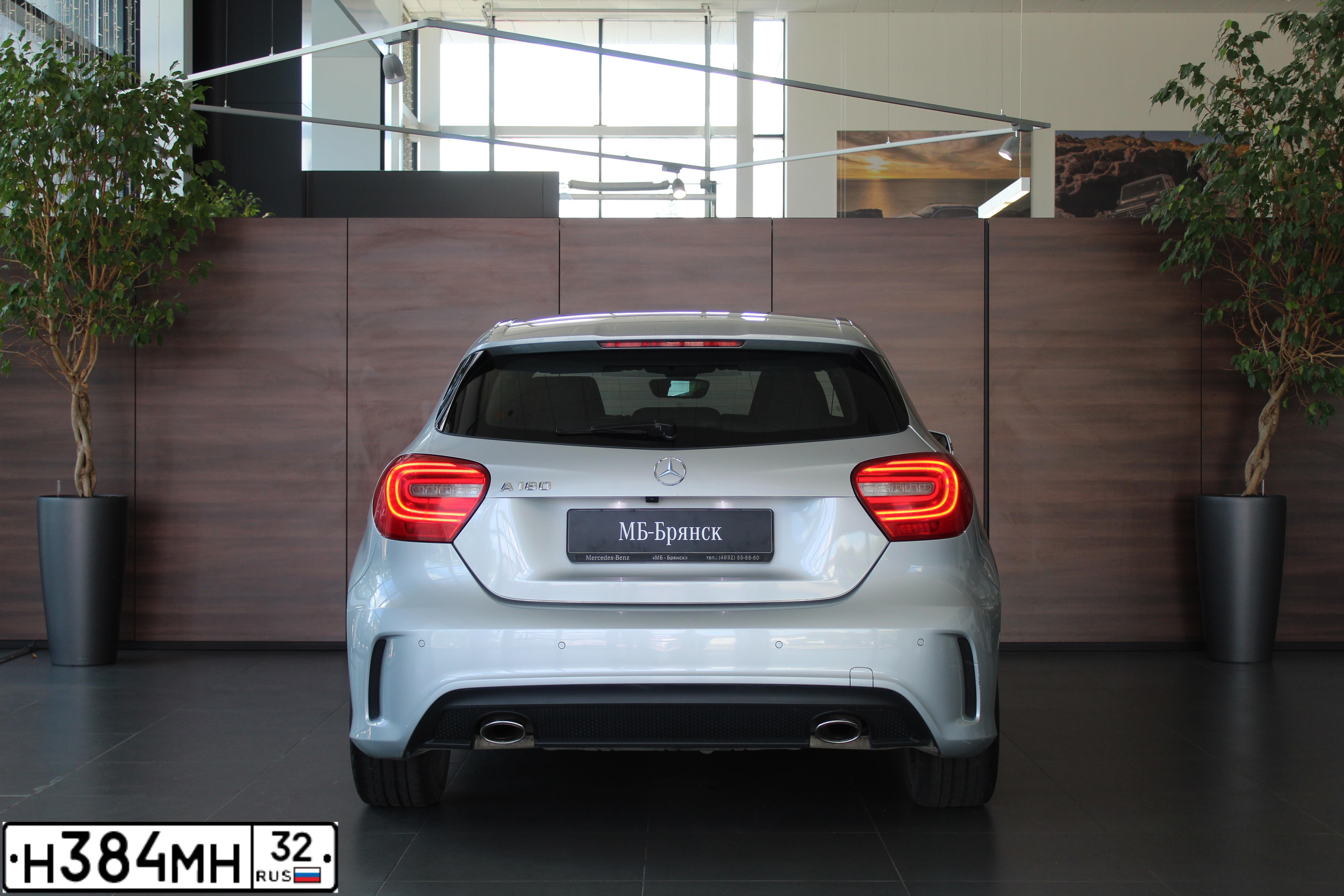 Фото автомобиля MERCEDES-BENZ A180, 2015 — госномер О769ТЕ32. Цвет: СЕРЕБРИСТЫЙ