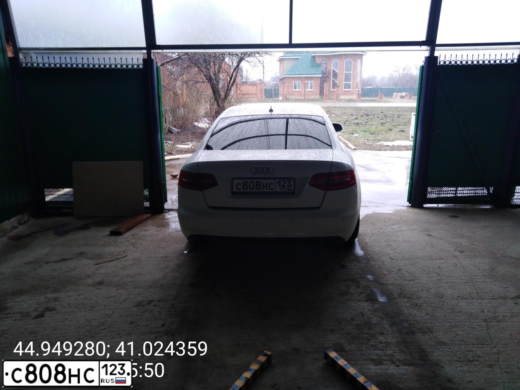 Фото автомобиля АУДИ A6, 2010 — госномер М719ЕХ193. Цвет: Белый