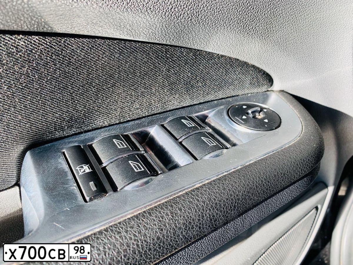 Фото автомобиля SEAZ OKA, 2005 — госномер К111ОТ198. Цвет: ЗЕЛЕНЫЙ