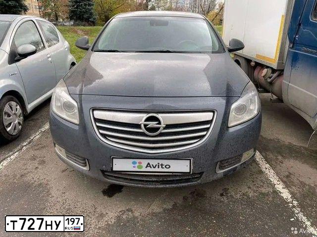 Фото автомобиля OPEL INSIGNIA, 2011 — госномер М748НЕ126. Цвет: СЕРО СИНИЙ